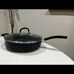 T-fal Nonstick 5.5qt Jumbo Cooker